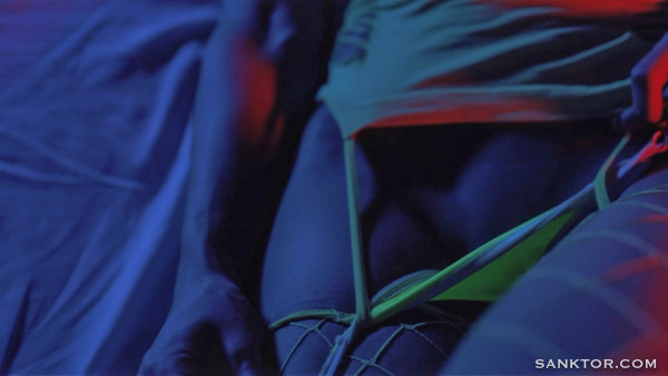 pussy play video